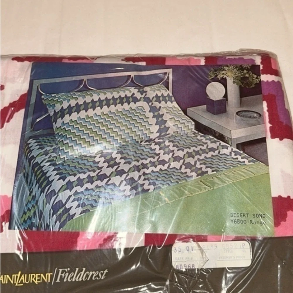 YSL Yves Saint Laurent Fieldcrest‎ Pink Geometric Designer Twin Fitted Sheet